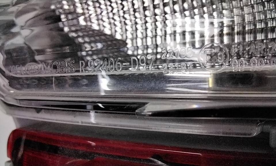Фонарь задний в бампер правый