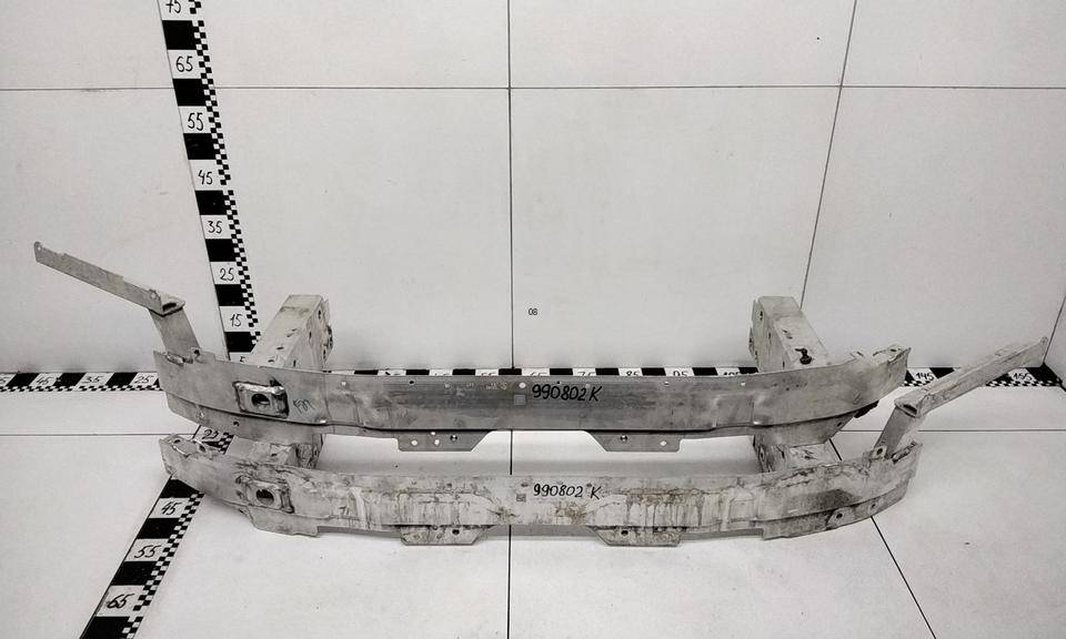 Усилитель переднего бампера