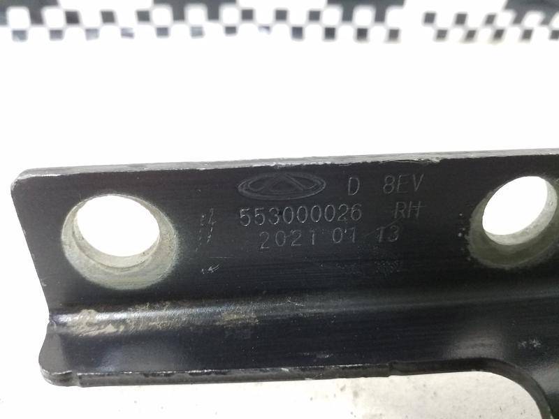 Петля капота правая