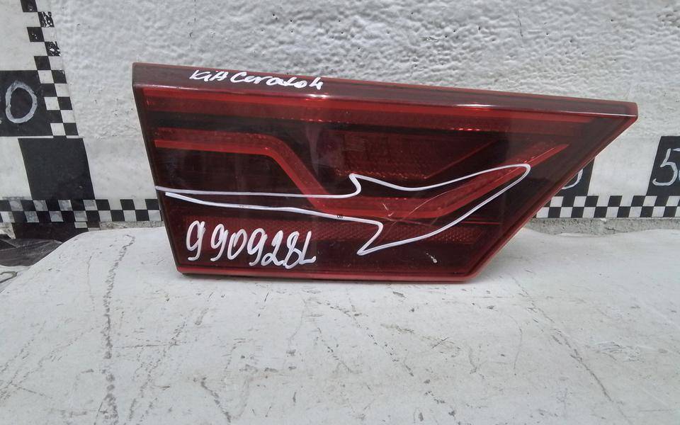 Фонарь задний внутренний левый