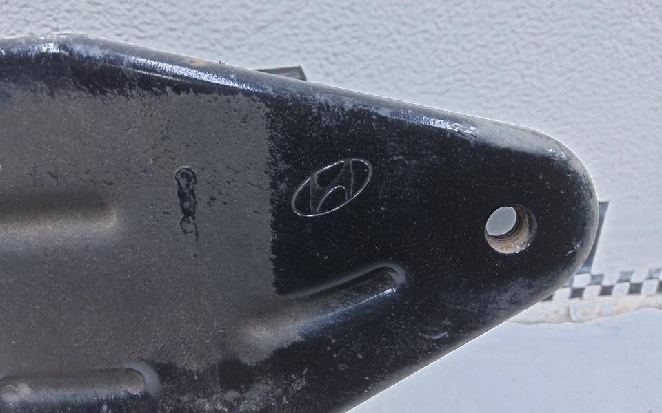 Усилитель заднего бампера