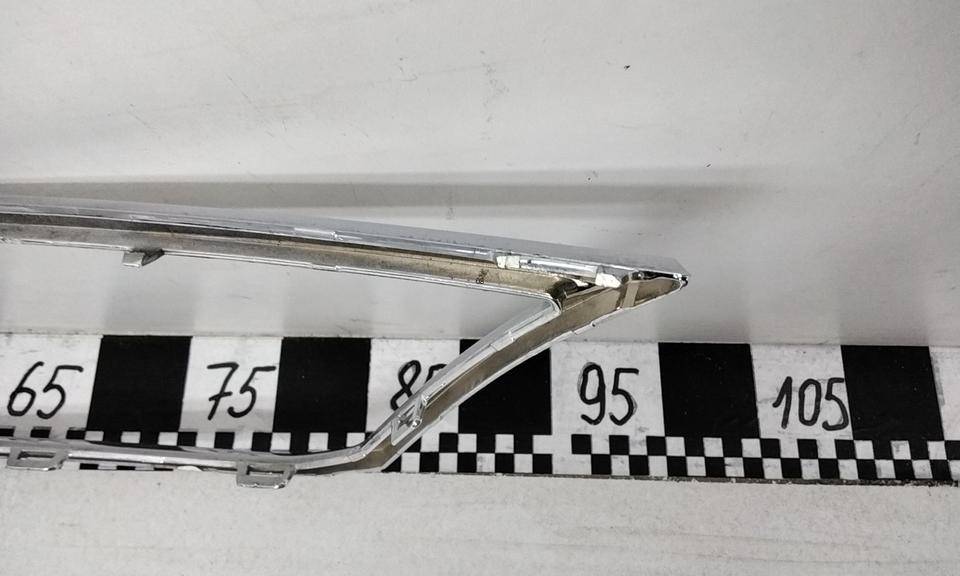 Накладка на решетку радиатора