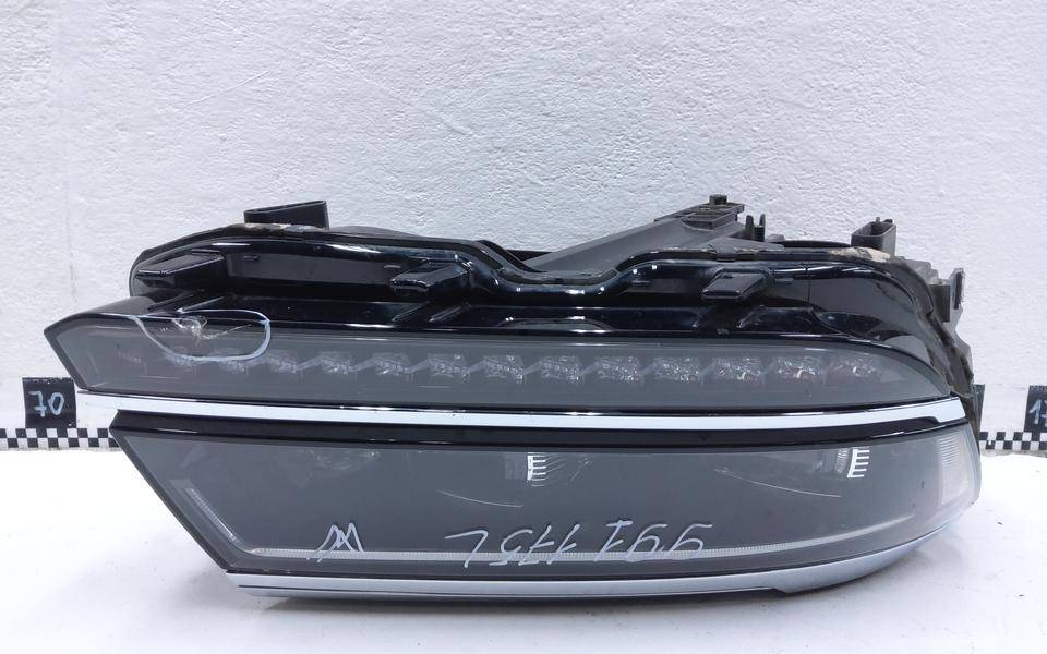 Фара правая