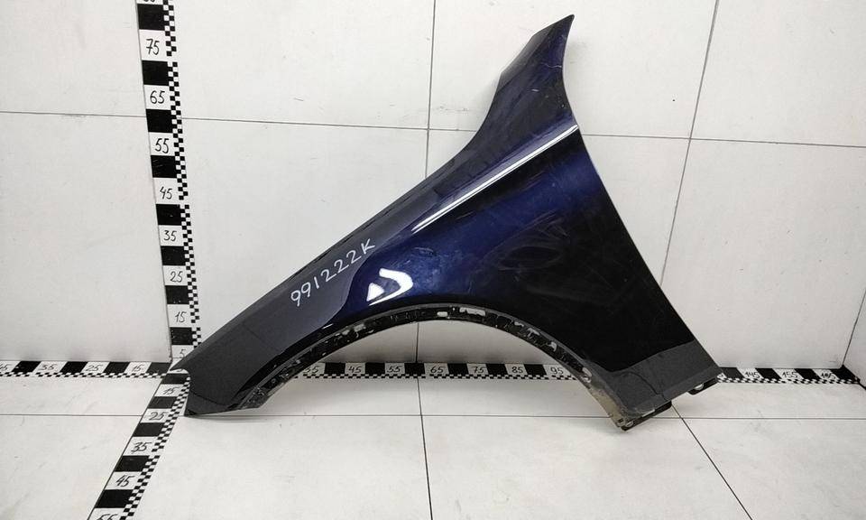 Крыло переднее левое