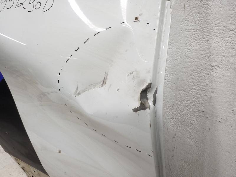 Дверь задняя правая