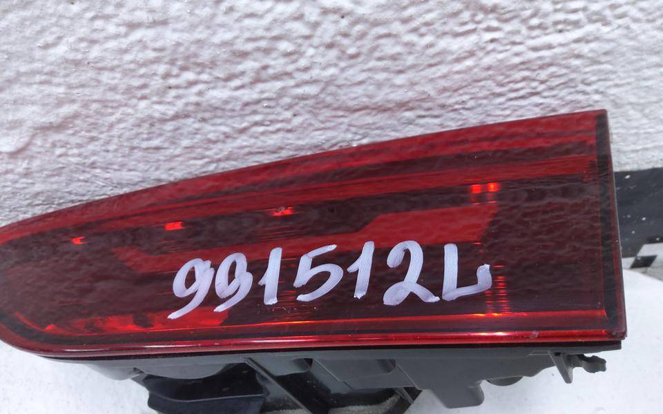 Фонарь задний внутренний правый