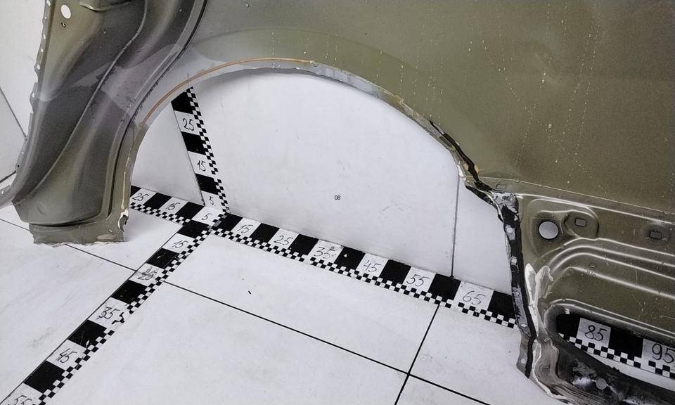 Крыло заднее правое