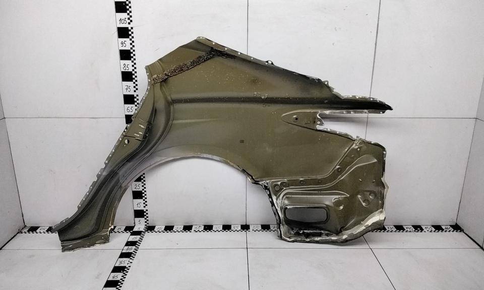 Крыло заднее правое