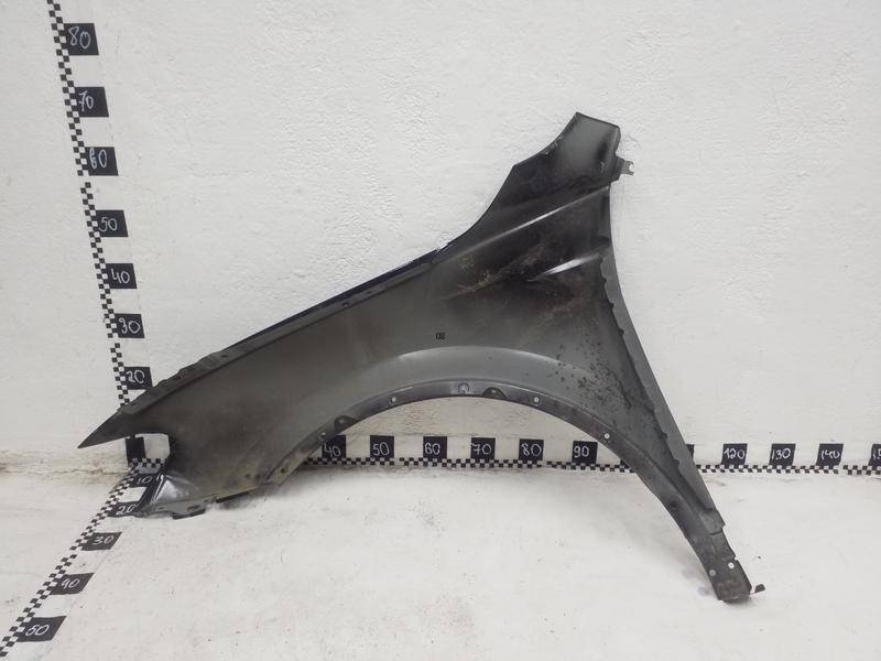 Крыло переднее правое