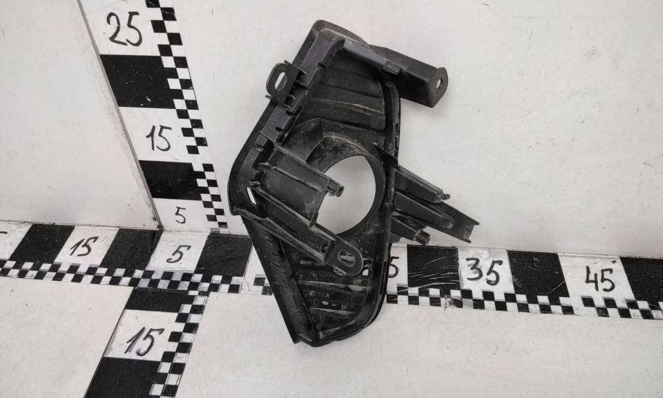 Накладка переднего бампера правая