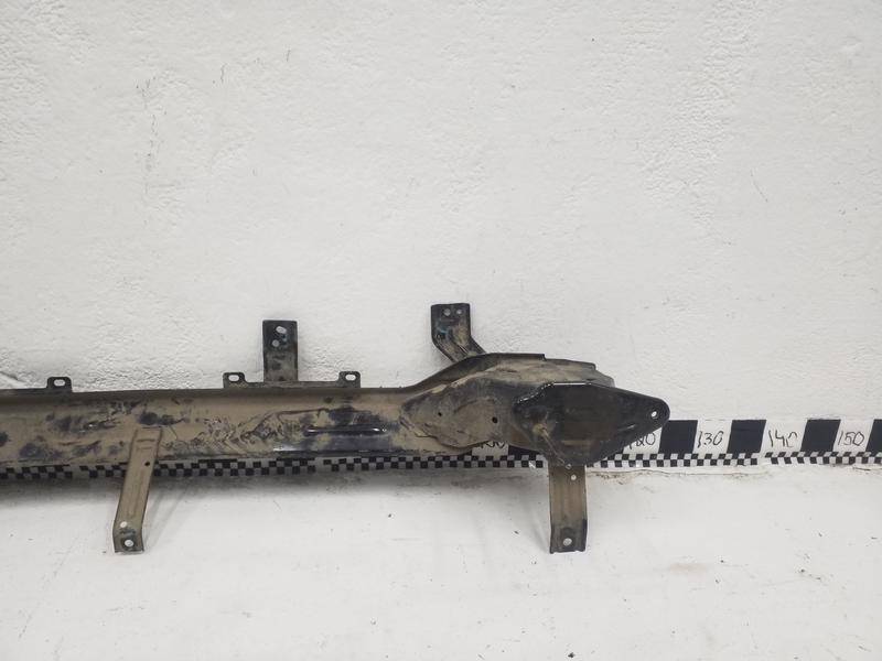 Усилитель заднего бампера