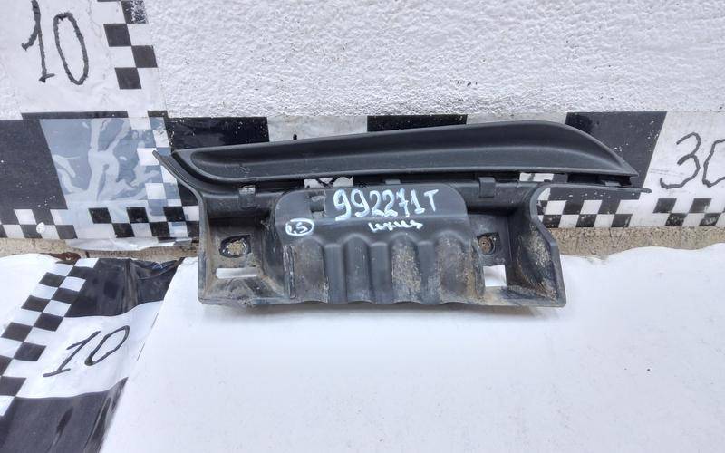 Кронштейн фары противотуманной правой