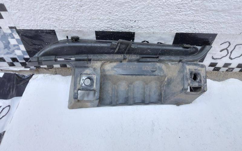 Кронштейн фары противотуманной правой