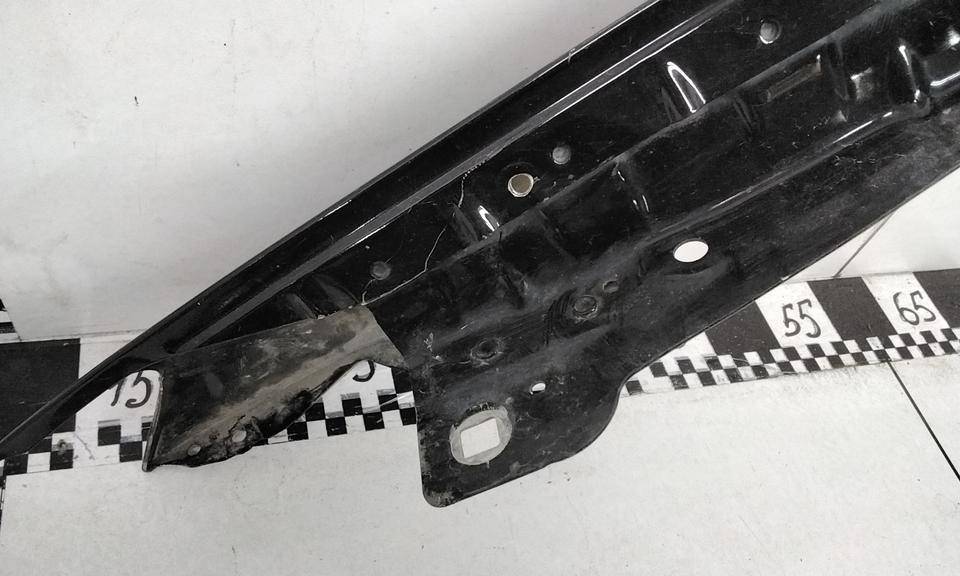 Крыло переднее правое