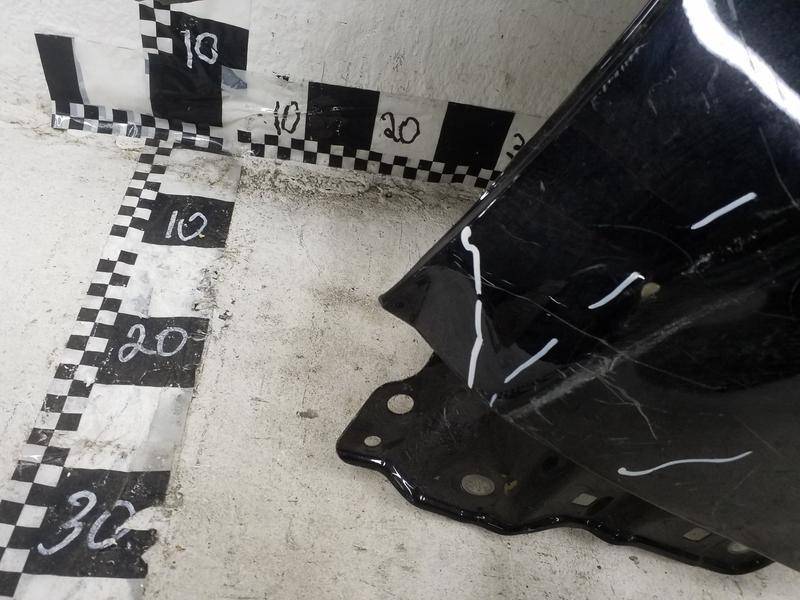 Крыло переднее левое