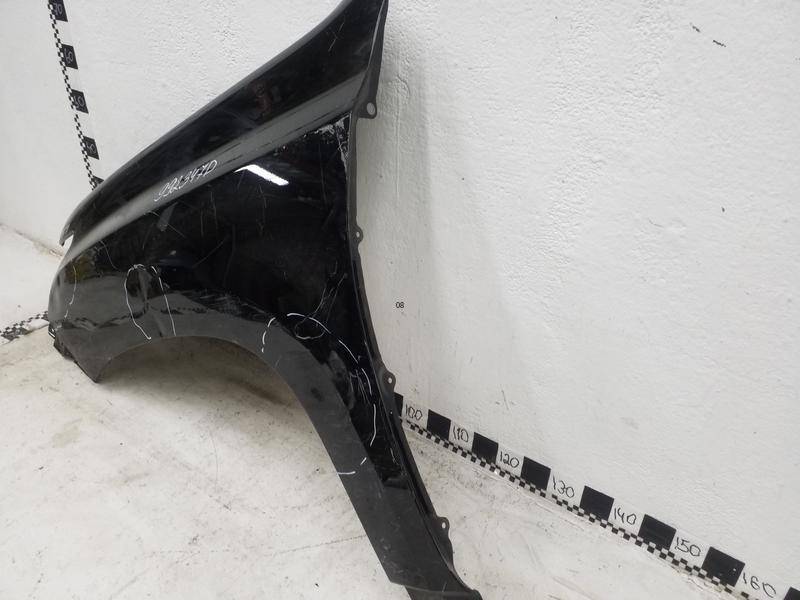 Крыло переднее левое