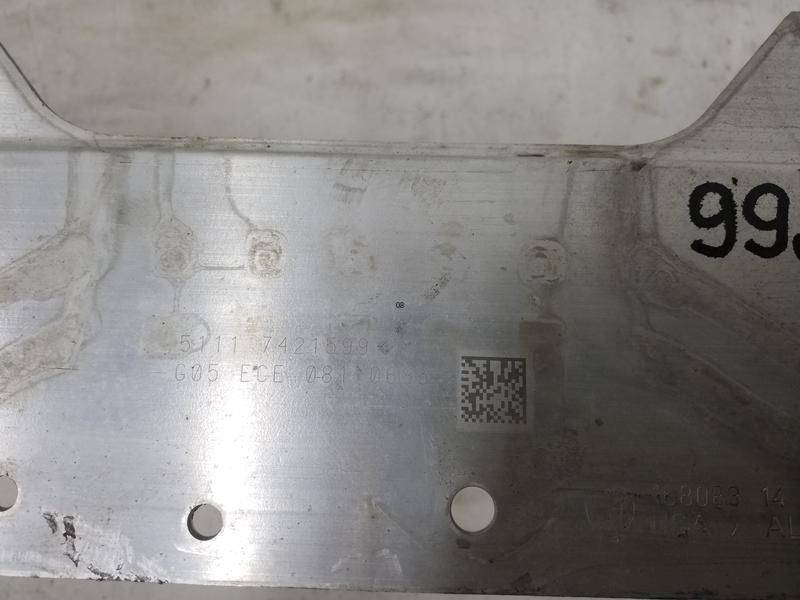 Усилитель переднего бампера