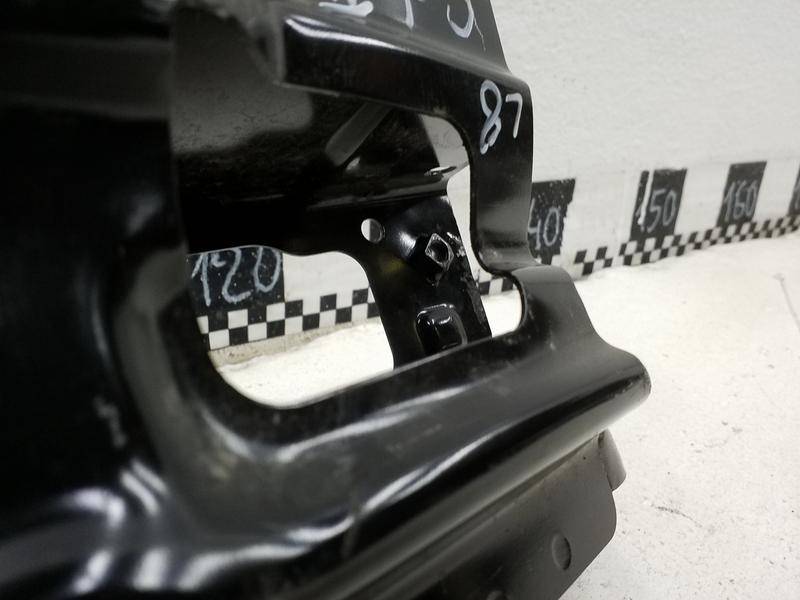 Усилитель заднего бампера