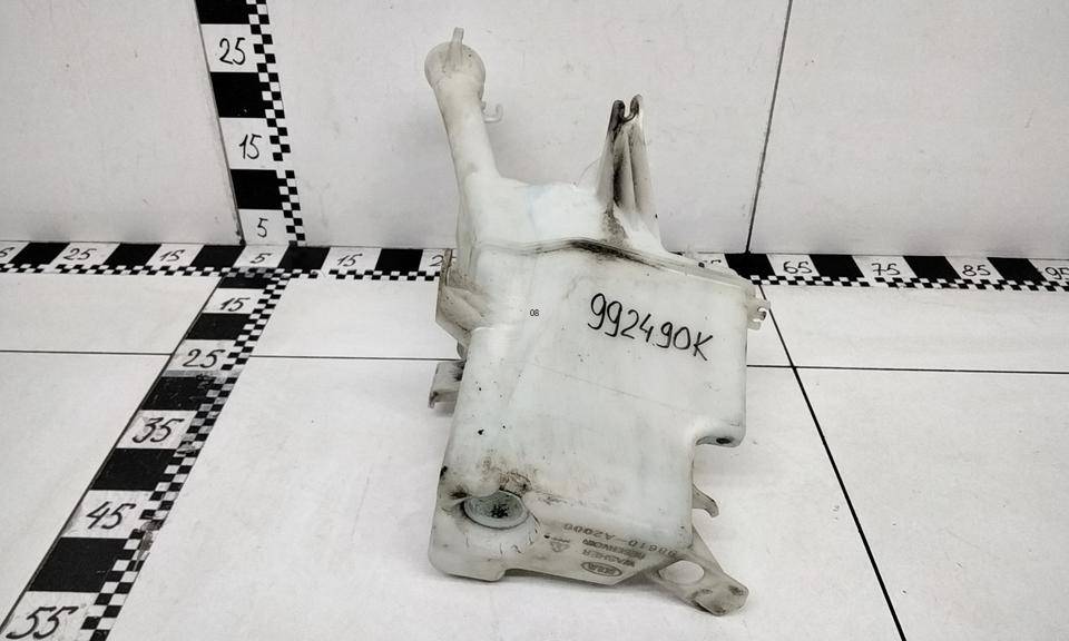 Бачок омывателя лобового стекла