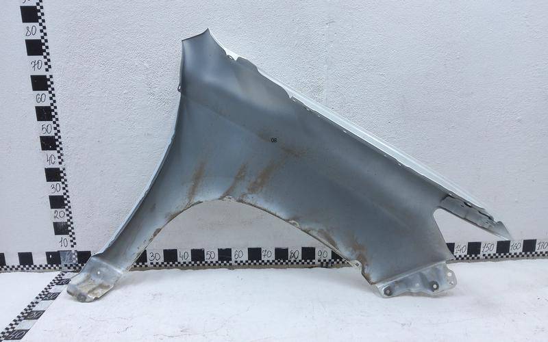Крыло переднее левое
