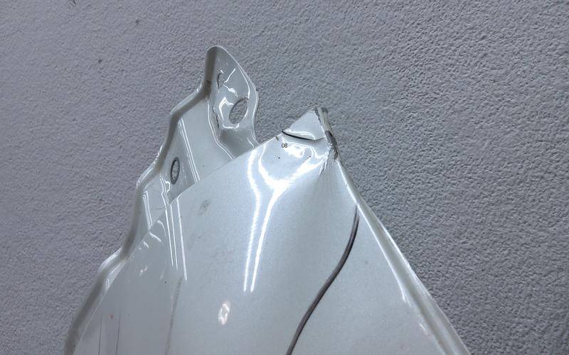 Крыло переднее левое