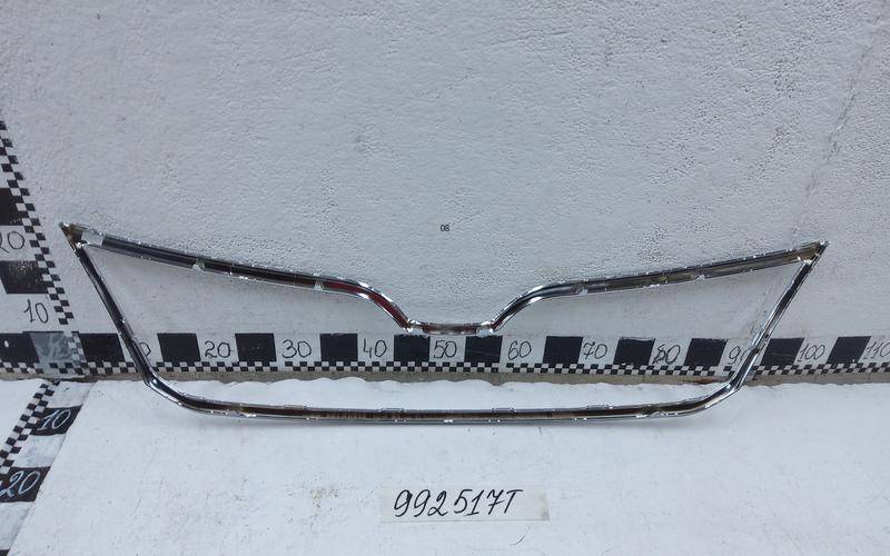 Накладка на решетку радиатора