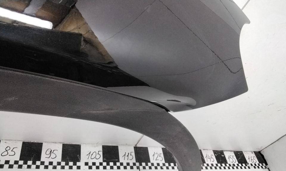 Крыло переднее правое