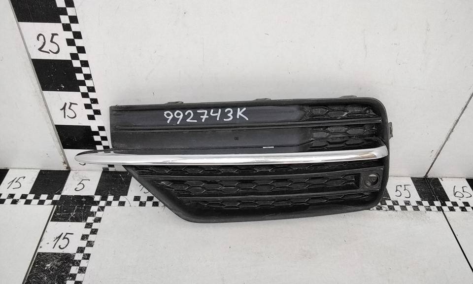 Накладка переднего бампера левая