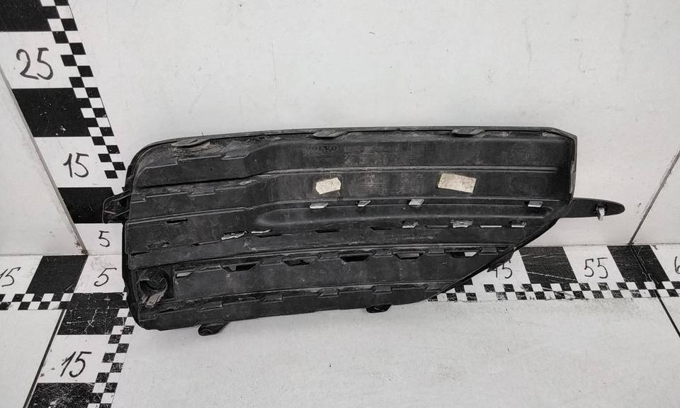 Накладка переднего бампера левая