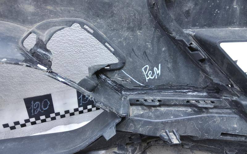 Бампер передний