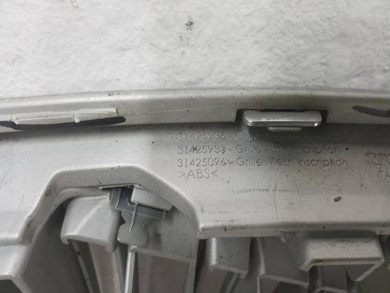 Решетка радиатора