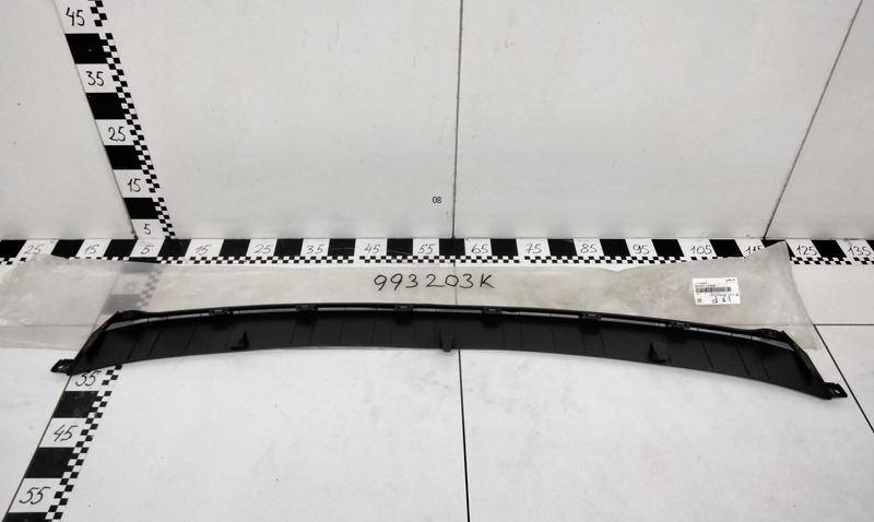 Накладка переднего бампера