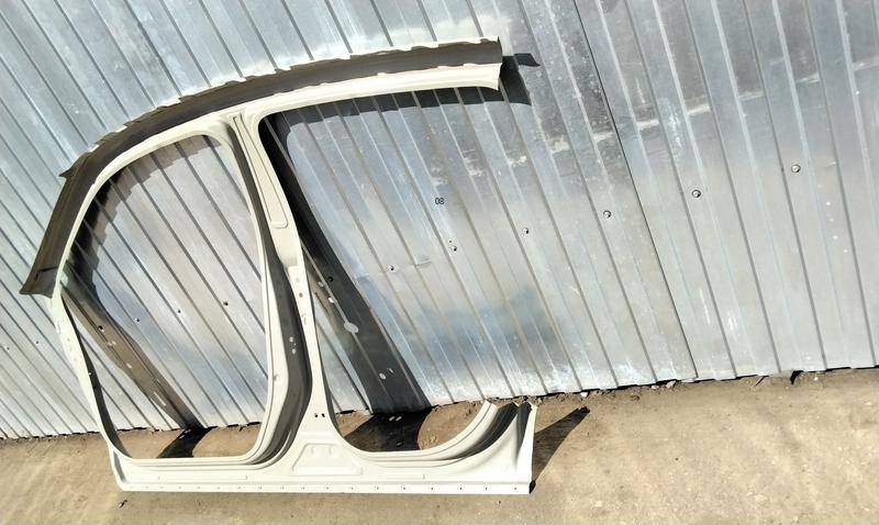 Кузовной элемент