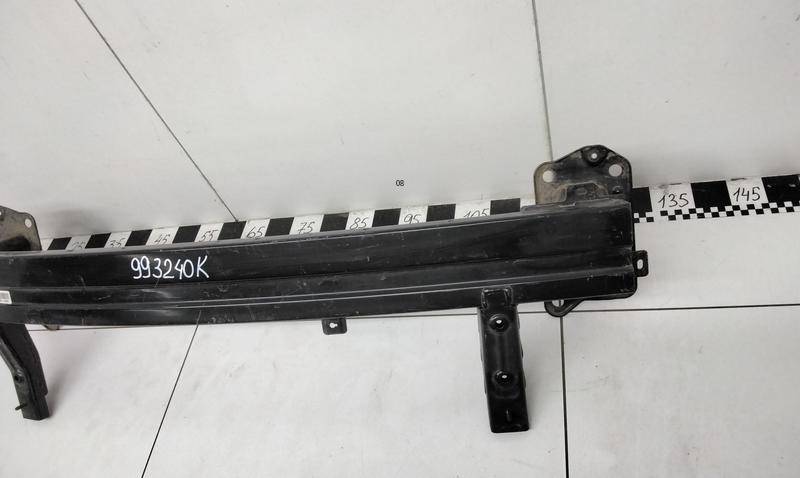 Усилитель переднего бампера