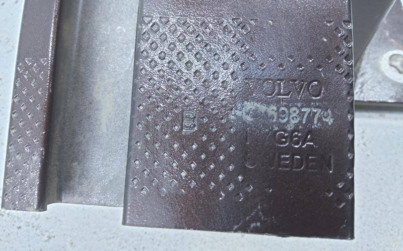 Усилитель заднего бампера