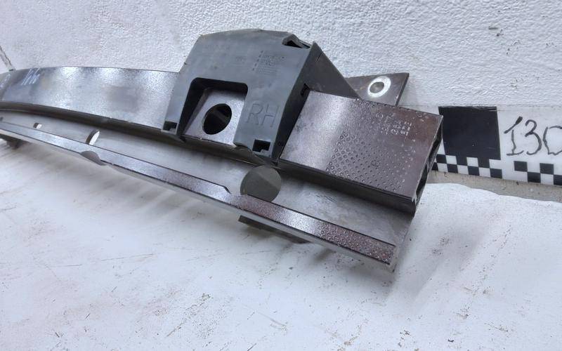 Усилитель заднего бампера