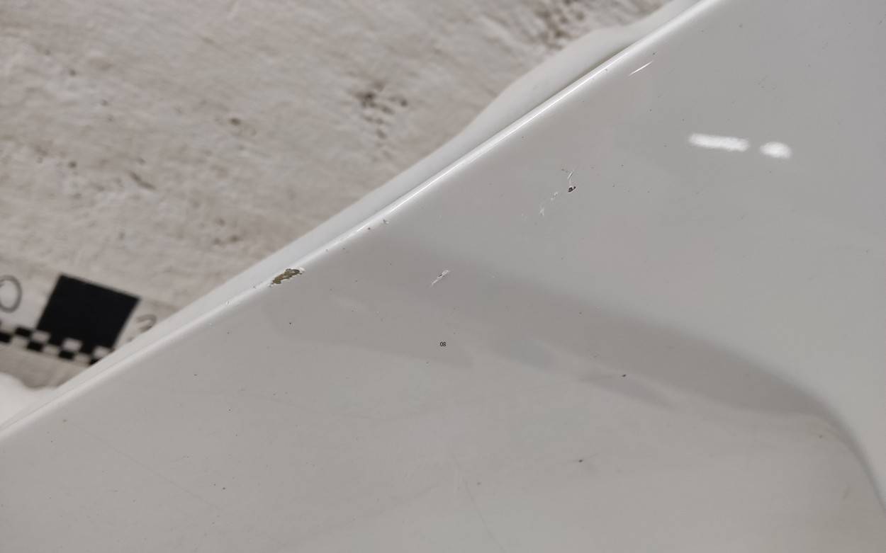 Крыло переднее правое