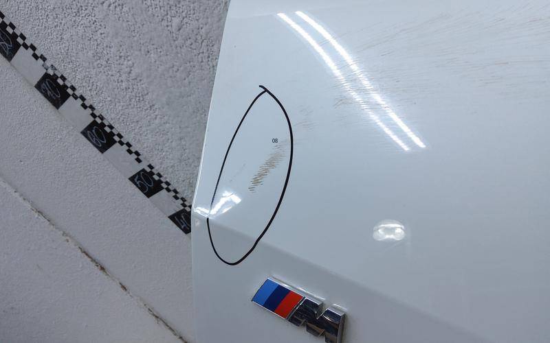 Крыло переднее правое