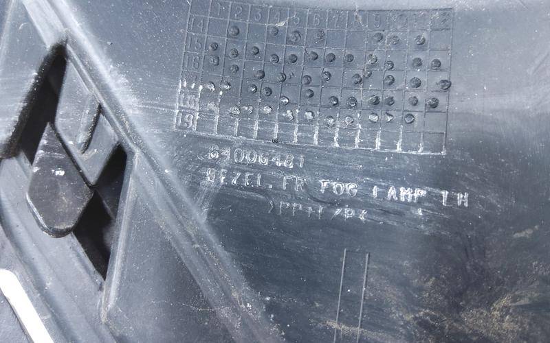 Накладка переднего бампера левая