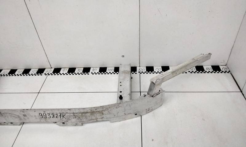 Усилитель переднего бампера