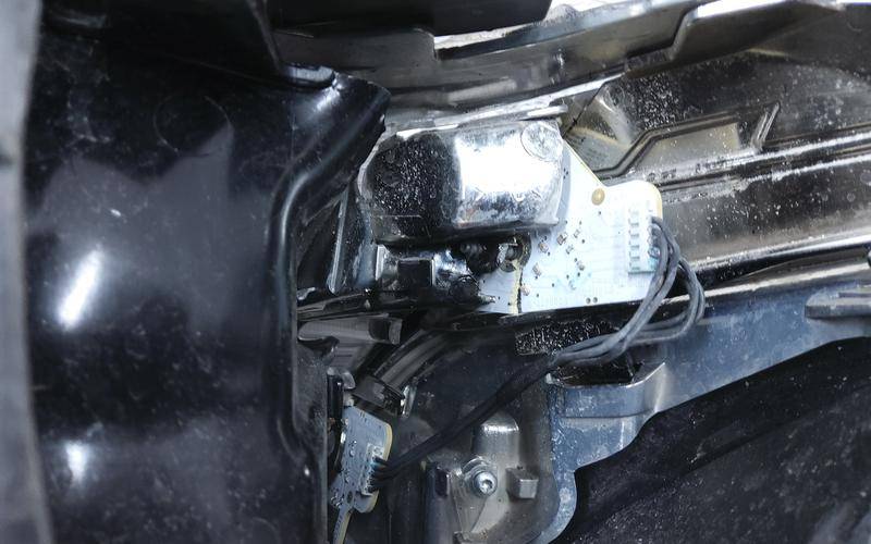 Фара правая