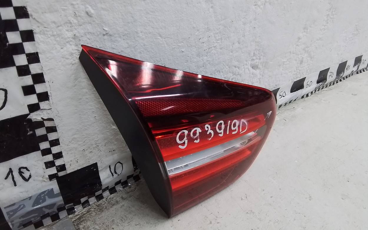 Фонарь задний внутренний левый