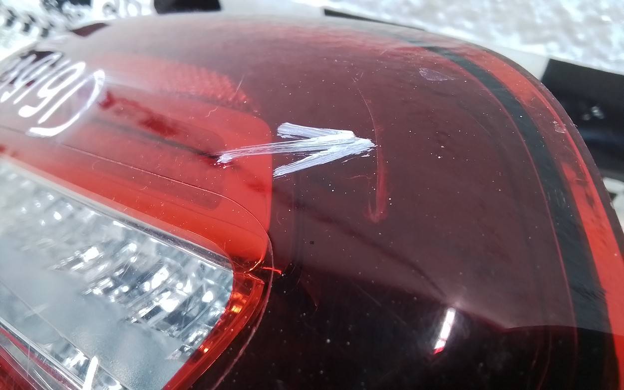 Фонарь задний внутренний левый