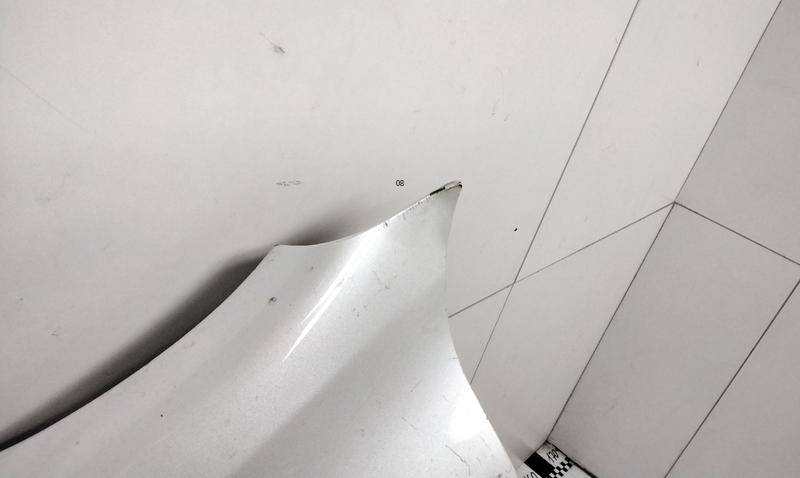 Крыло переднее левое