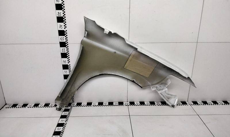 Крыло переднее левое