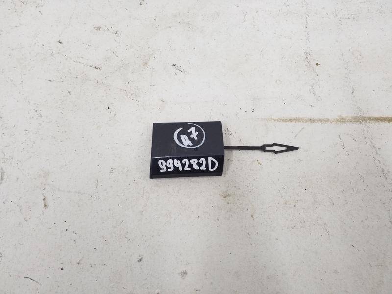 Заглушка буксировочного крюка