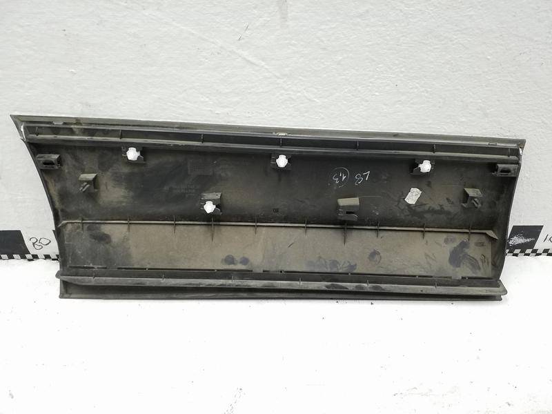 Накладка двери задней левой