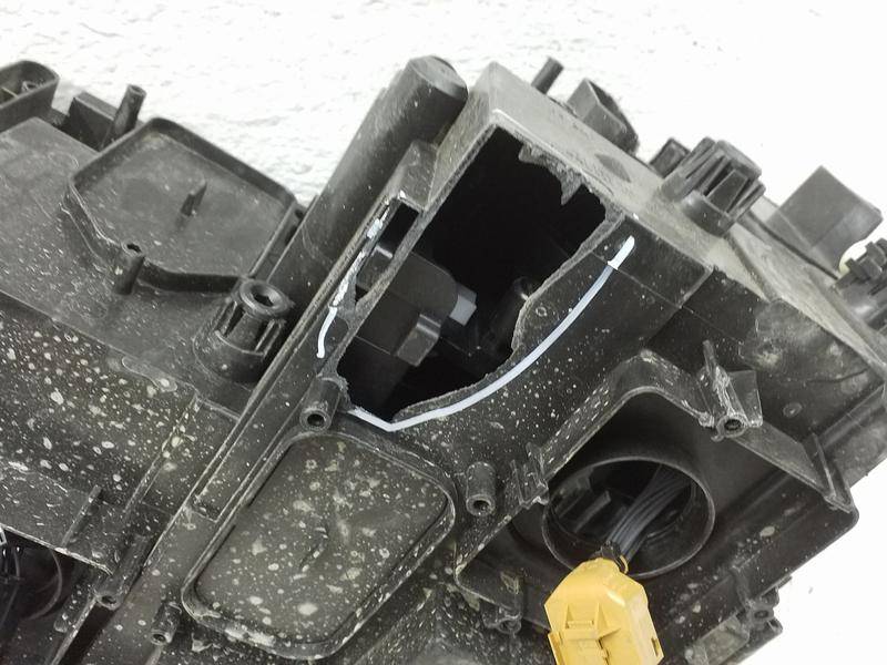 Фара правая