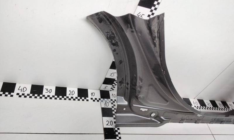 Порог левый