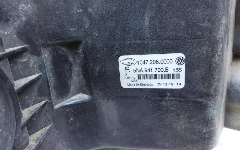 Фара противотуманная правая